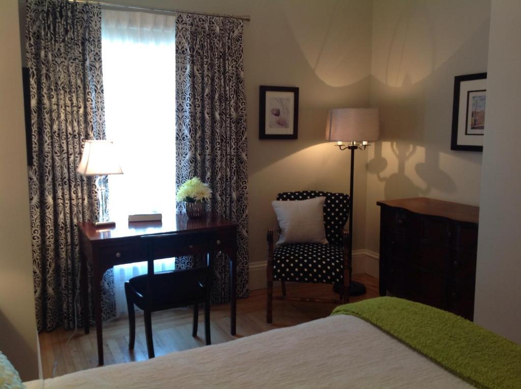 Auberge Inn Thyme Шедиак Стая снимка